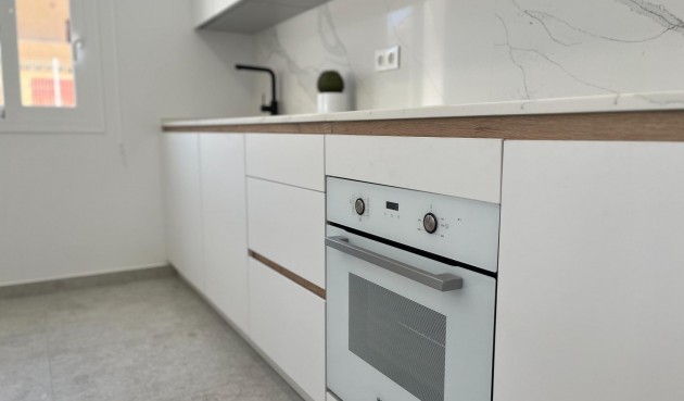 Brukt - Apartment -
Torrevieja - aguas nuevas