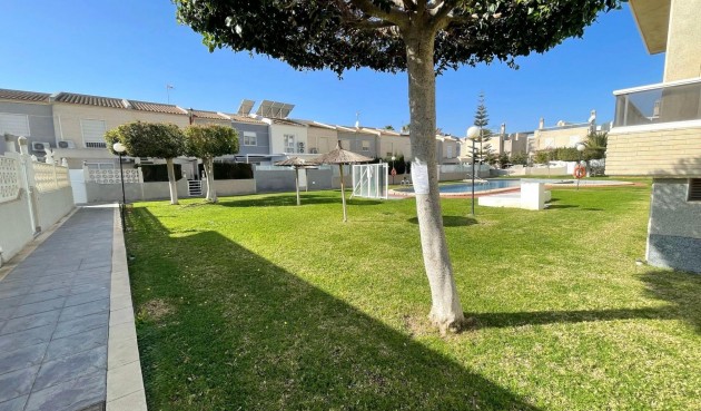 Brukt - Apartment -
Torrevieja - aguas nuevas