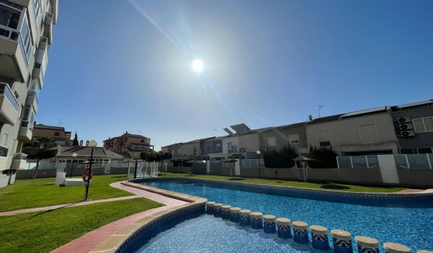 Brukt - Apartment -
Torrevieja - aguas nuevas
