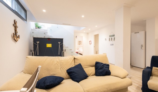 Resale - Villa -
Orihuela - Inland