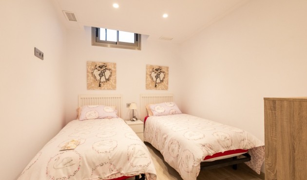 Resale - Villa -
Orihuela - Inland