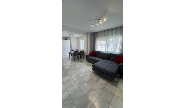 Resale - Semi Detached -
Torrevieja - Costa Blanca
