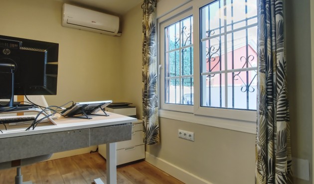 Återförsäljning - Semi Detached -
Orihuela Costa - Costa Blanca