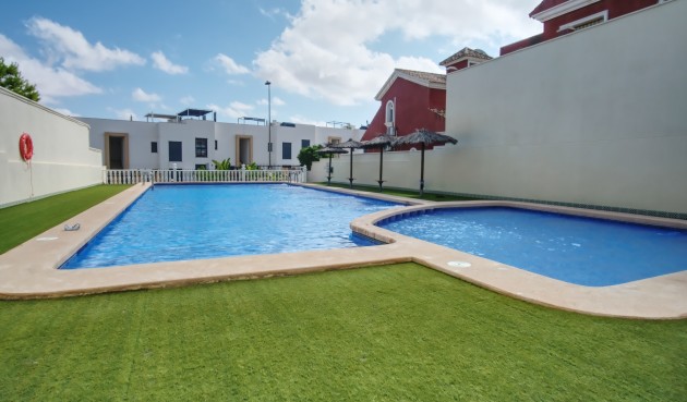 Återförsäljning - Semi Detached -
Orihuela Costa - Costa Blanca