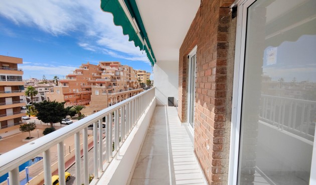 Resale - Apartment -
Torrevieja - Costa Blanca