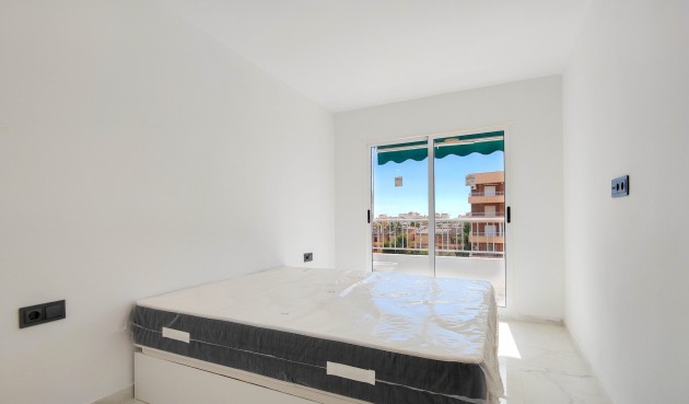 Resale - Apartment -
Torrevieja - Costa Blanca