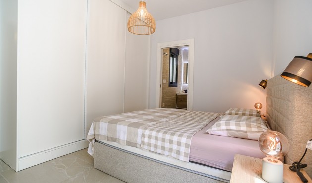 Reventa - Apartment -
Torrevieja - Costa Blanca