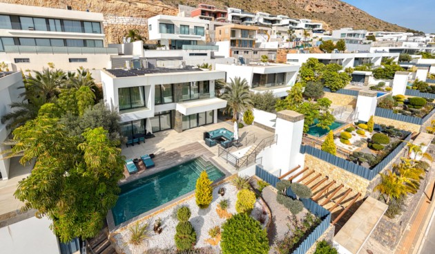 Reventa - Villa -
Finestrat - Costa Blanca