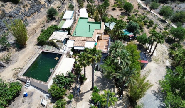 Resale - Villa -
La Nucía - Costa Blanca