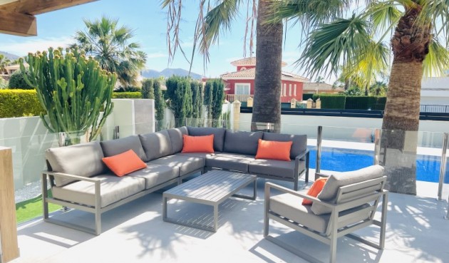 Resale - Villa -
Alfas del Pí - Costa Blanca