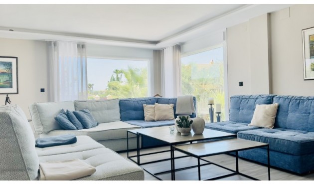 Resale - Villa -
Alfas del Pí - Costa Blanca