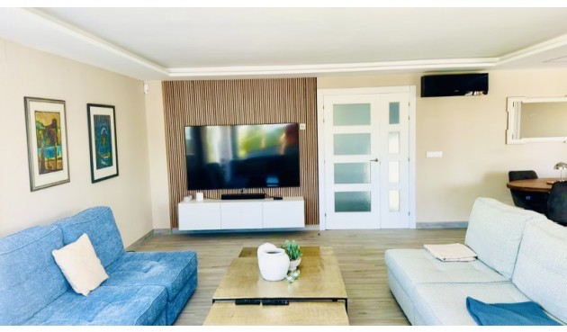 Resale - Villa -
Alfas del Pí - Costa Blanca