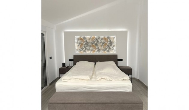 Resale - Villa -
Alfas del Pí - Costa Blanca