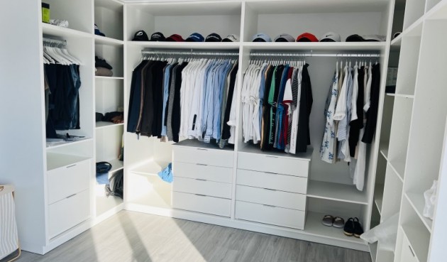 Resale - Villa -
Alfas del Pí - Costa Blanca