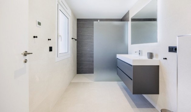 Resale - Villa -
Alfas del Pí - Costa Blanca