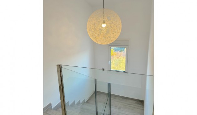 Resale - Villa -
Alfas del Pí - Costa Blanca