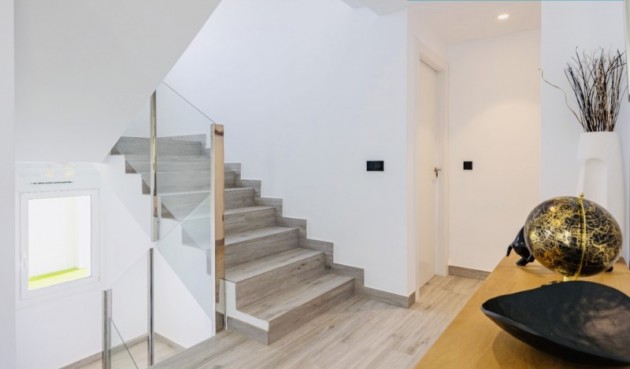 Resale - Villa -
Alfas del Pí - Costa Blanca