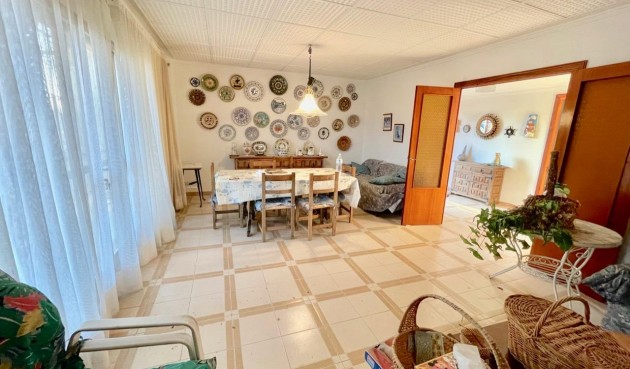 Återförsäljning - Villa -
Benidorm - Salto Del Agua