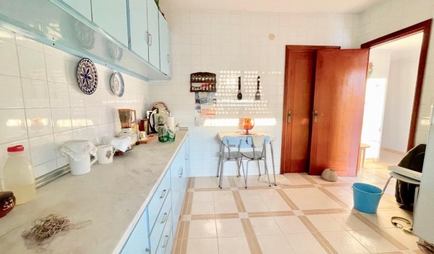 Återförsäljning - Villa -
Benidorm - Salto Del Agua