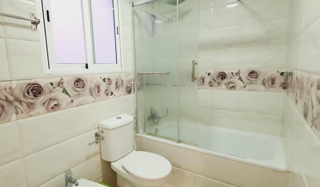 Brukt - Apartment -
Torrevieja - Centro