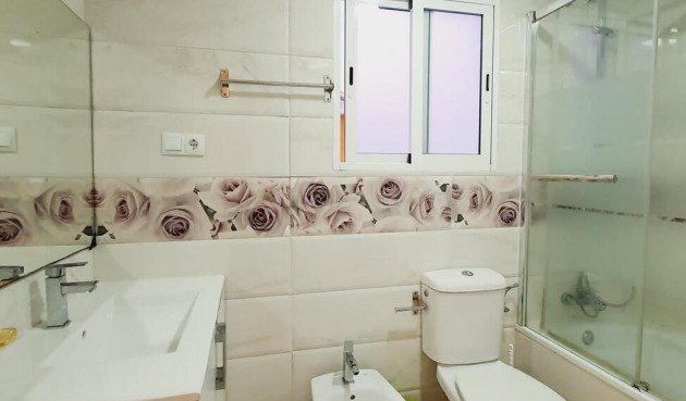 Brukt - Apartment -
Torrevieja - Centro