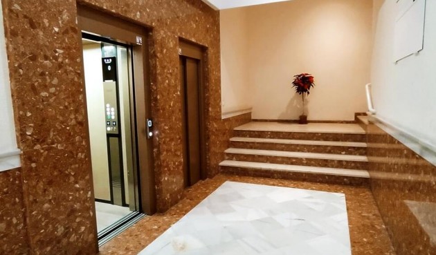 Återförsäljning - Apartment -
Torrevieja