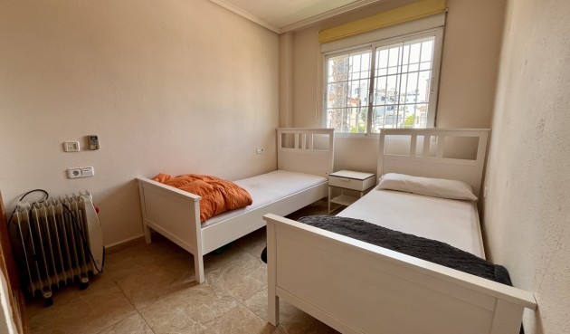 Resale - Villa -
La Zenia - Costa Blanca