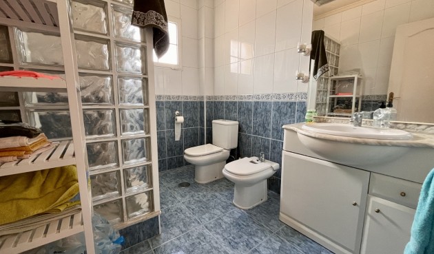 Resale - Villa -
La Zenia - Costa Blanca