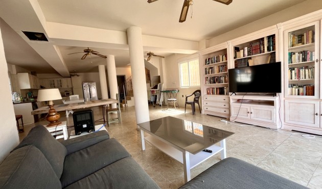 Resale - Villa -
La Zenia - Costa Blanca