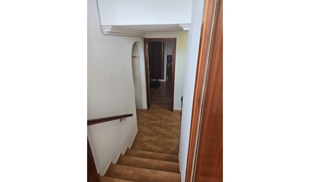 Brukt - Villa -
Orihuela Costa - Campoamor