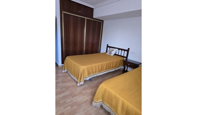 Brukt - Villa -
Orihuela Costa - Campoamor