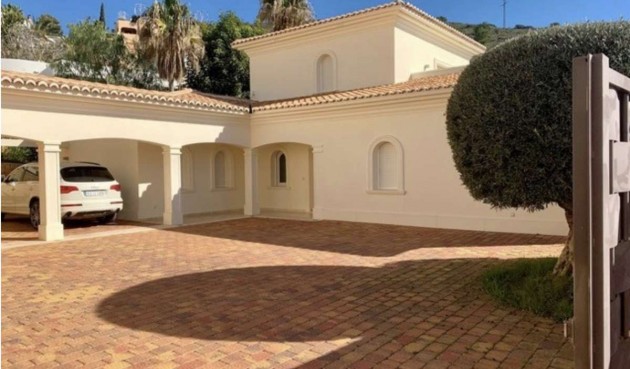 Resale - Villa -
Moraira - Costa Blanca