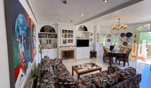 Reventa - Villa -
Orihuela Costa - Costa Blanca