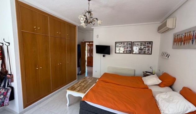 Reventa - Villa -
Orihuela Costa - Costa Blanca