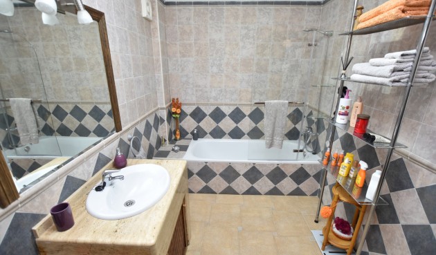 Resale - Villa -
Algorfa - Inland