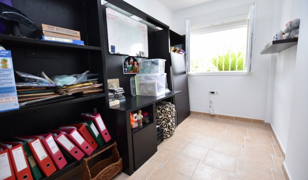 Resale - Villa -
Algorfa - Inland