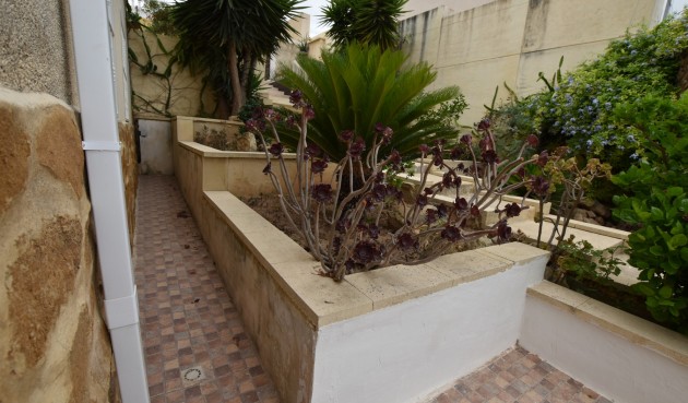 Resale - Villa -
Algorfa - Inland