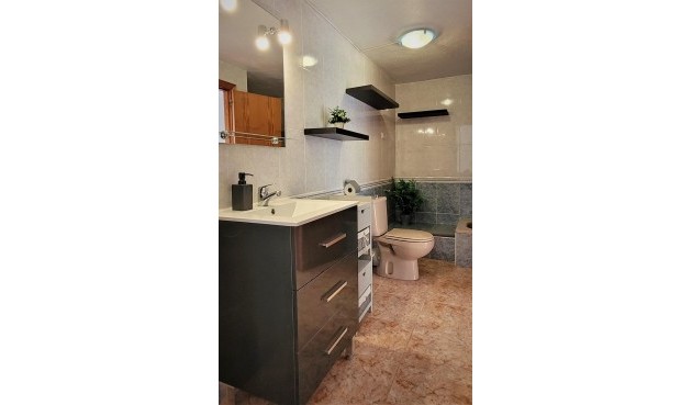 Resale - Villa -
Torrevieja - Costa Blanca