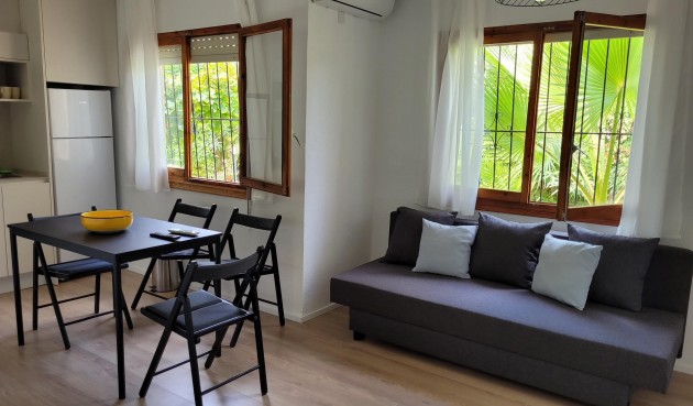 Resale - Villa -
Torrevieja - Costa Blanca