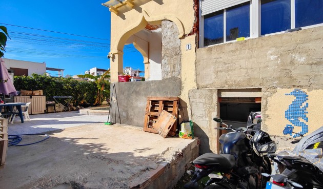 Resale - Town House -
San Miguel de Salinas - Inland