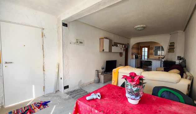 Resale - Town House -
San Miguel de Salinas - Inland