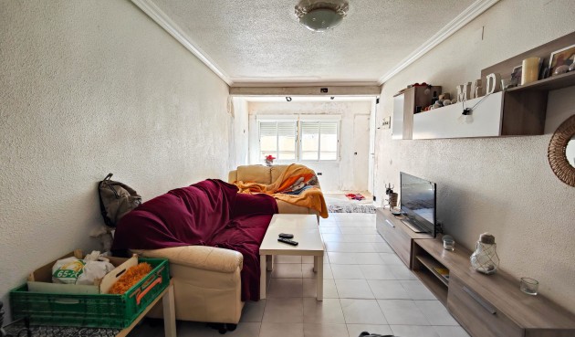 Resale - Town House -
San Miguel de Salinas - Inland