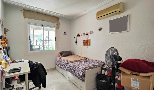 Resale - Town House -
San Miguel de Salinas - Inland