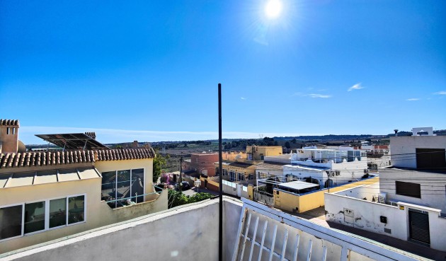 Resale - Town House -
San Miguel de Salinas - Inland