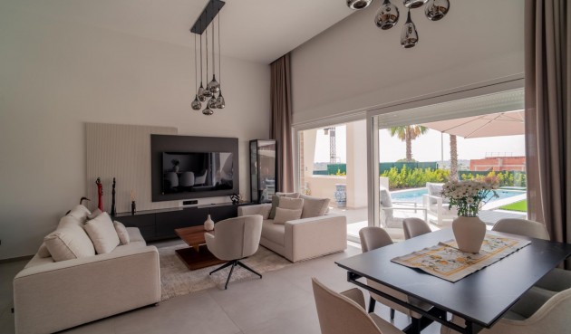 Brukt - Villa -
Algorfa - La Finca Golf