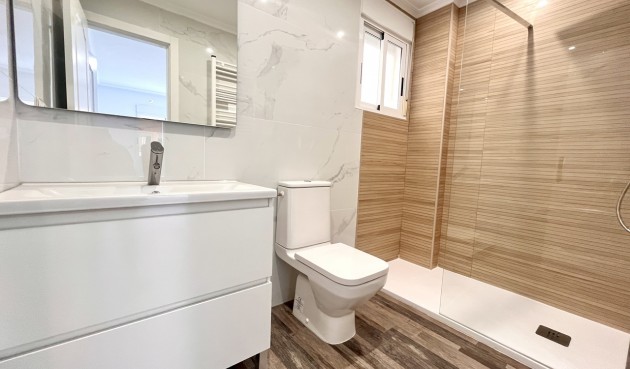 Resale - Apartment -
San Miguel de Salinas - Inland