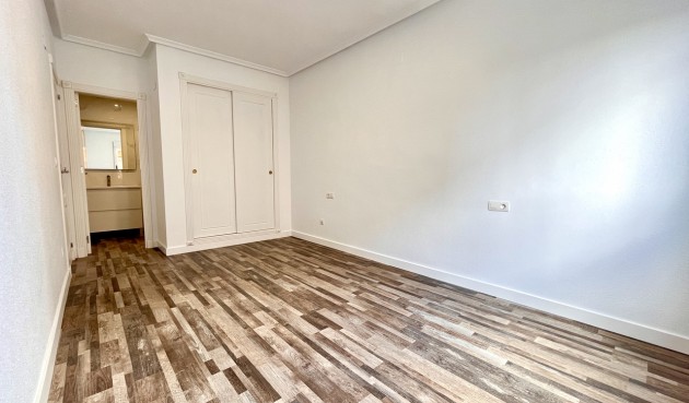 Resale - Apartment -
San Miguel de Salinas - Inland