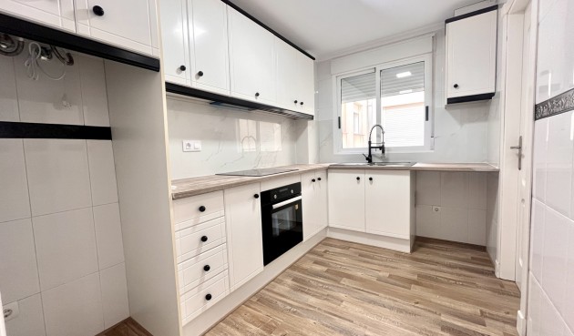 Resale - Apartment -
San Miguel de Salinas - Inland