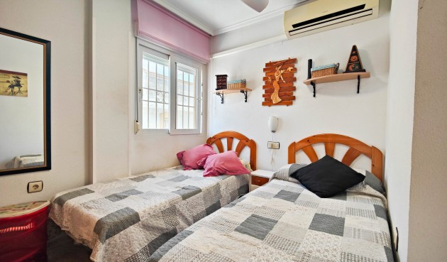 Brukt - Bungalow -
Torrevieja - Costa Blanca