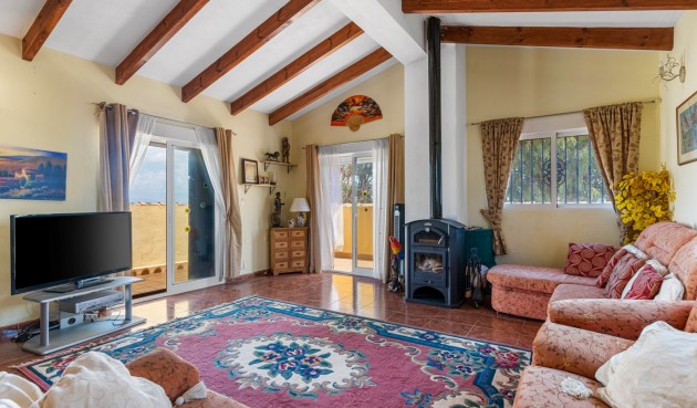 Resale - Villa -
Jacarilla - Inland